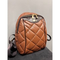 Жіночий стильний дутий рюкзак.