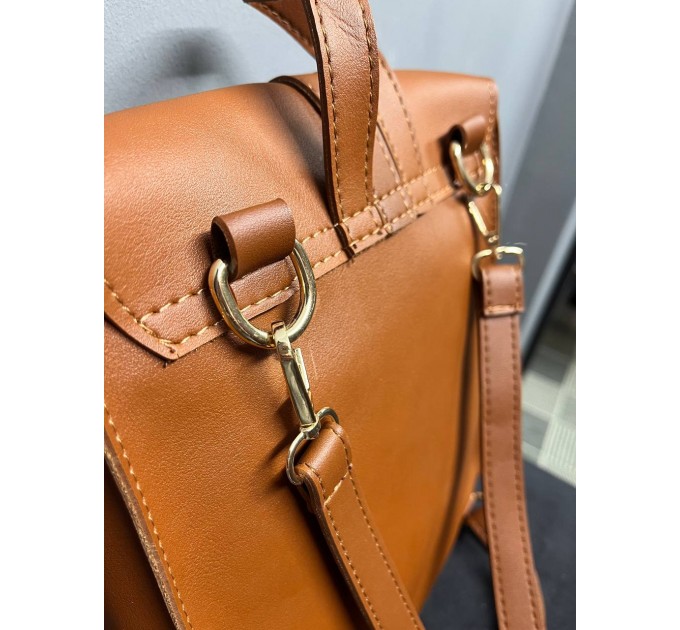 Стильний рюкзак класичної форми