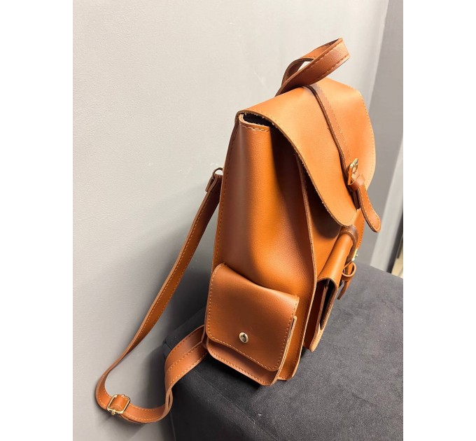 Стильний рюкзак класичної форми
